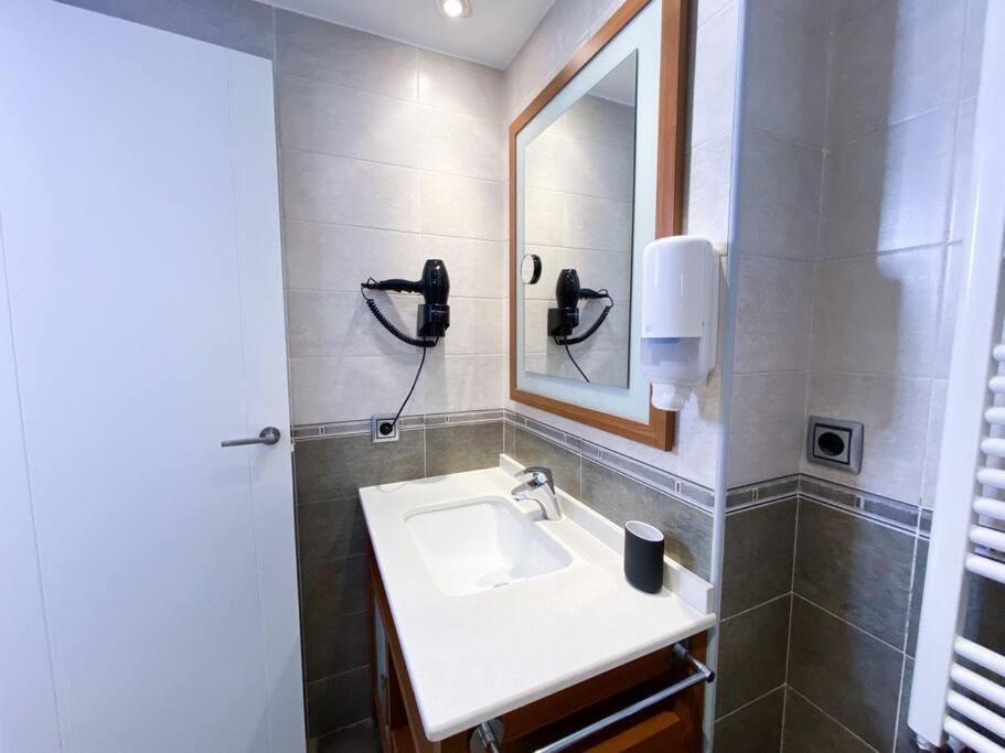 Espectacular Apartamento Con Vistas En Escaldes - 10Min Caminando Al Centro - Parking Gratis L By Bonesvacances Exterior foto